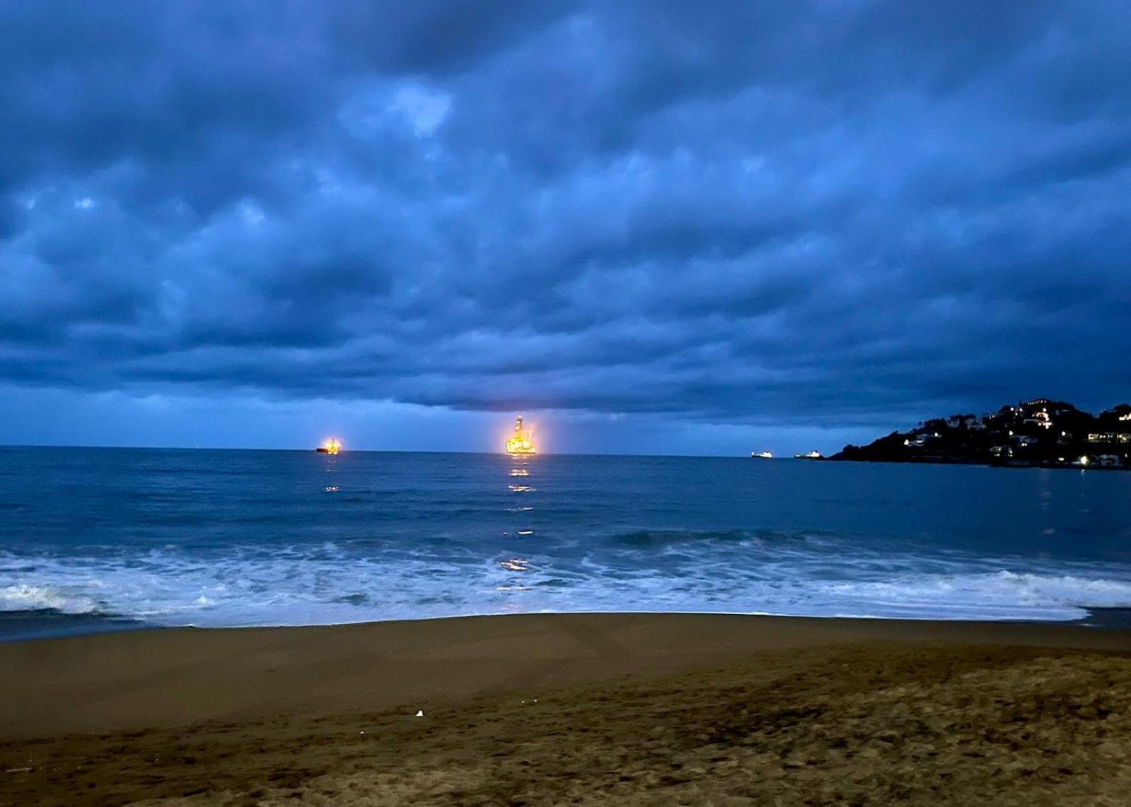 Espectacular Apto A Pie De Playa Con Vista Al Mar Manzanillo Bagian luar foto